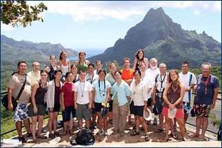 The fall 2008 IB 158C class at Moorea's Belvedere Overlook
